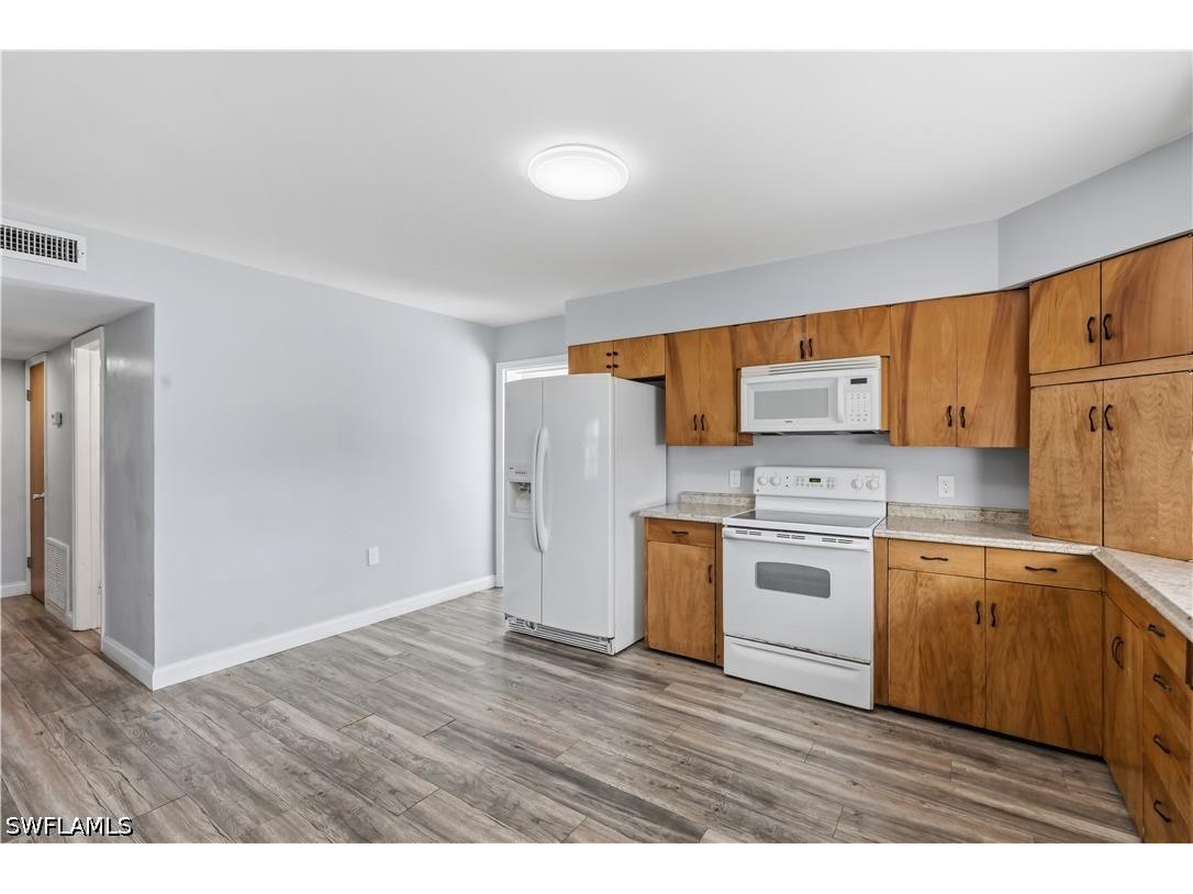 4220 Deleon Street Fort Myers FL 33901 226024680 image27