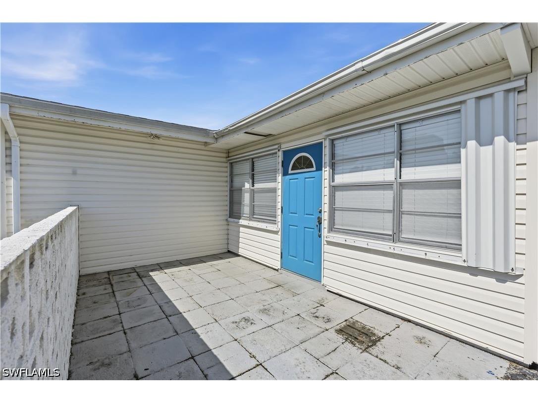 4220 Deleon Street Fort Myers FL 33901 226024680 image3