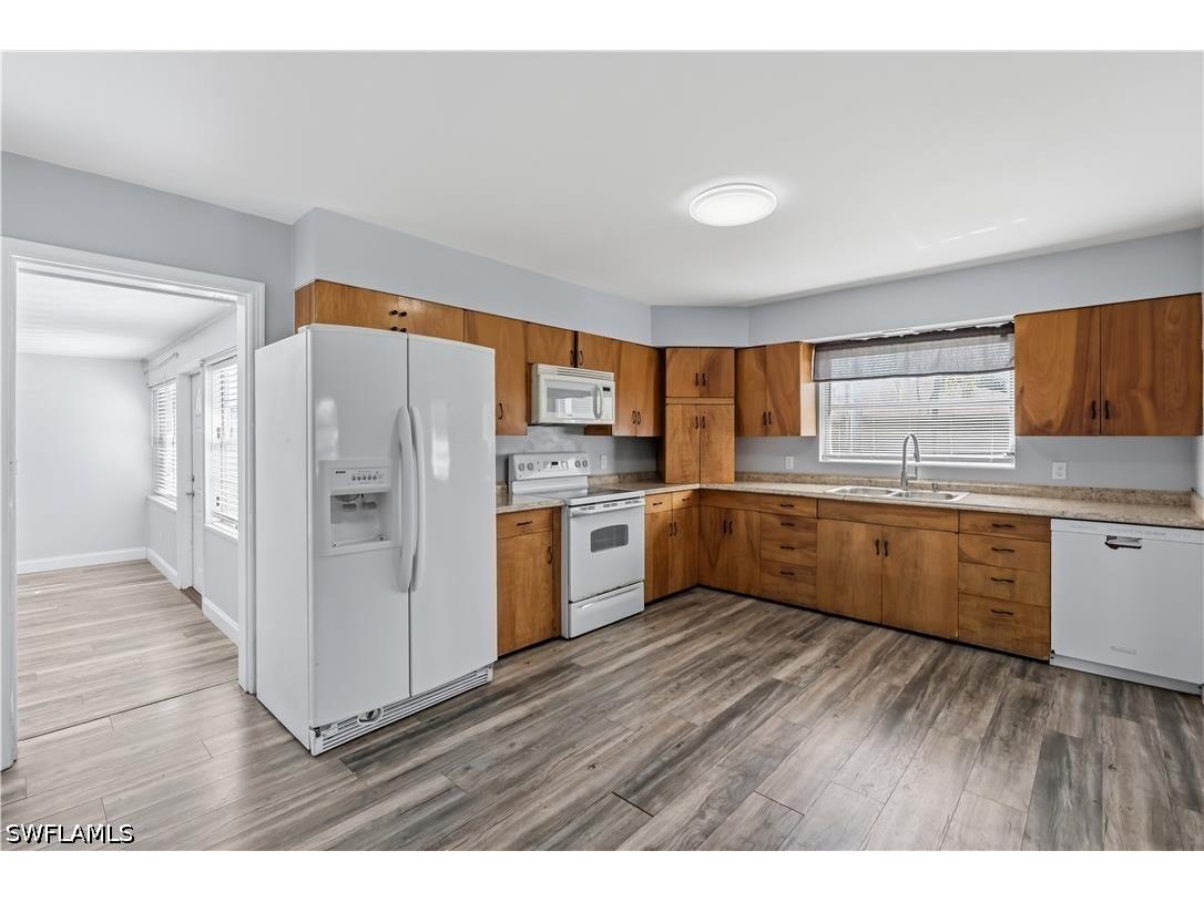 4220 Deleon Street Fort Myers FL 33901 226024680 image9