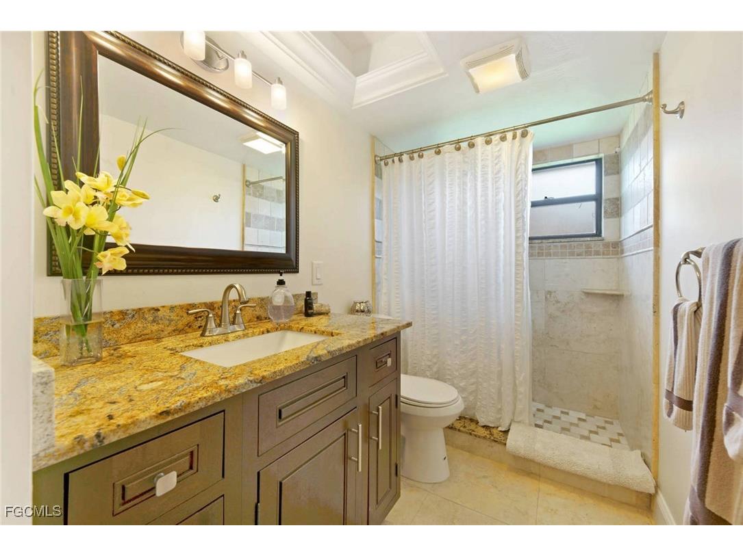 4220 Glasgow Court North Fort Myers FL 33903 2025010087 image14