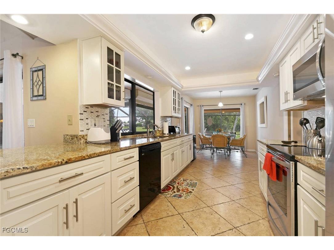 4220 Glasgow Court North Fort Myers FL 33903 2025010087 image7