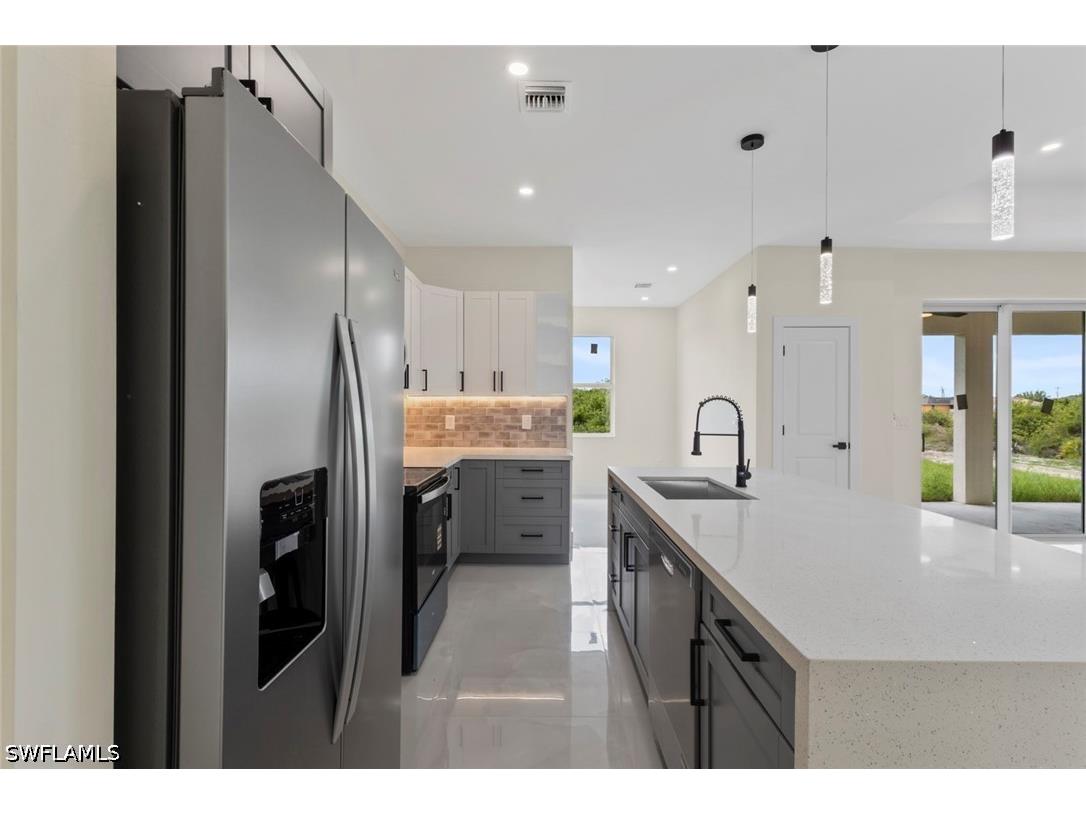4221 18th Street SW Lehigh Acres FL 33976 226020051 image4