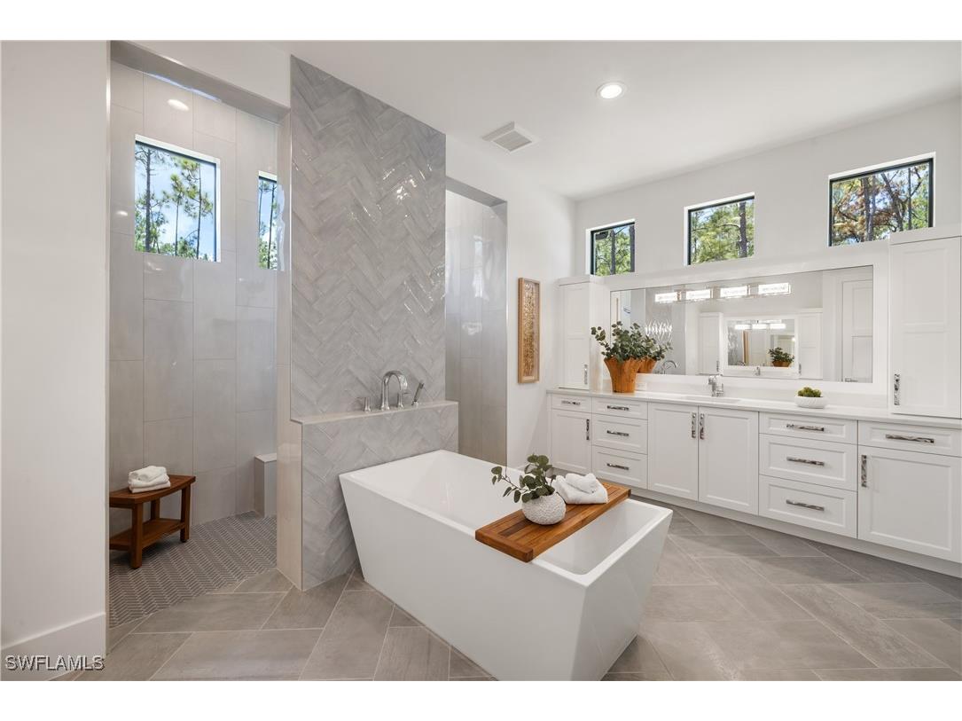 4221 7th Avenue NW Naples FL 34119 225084874 image16