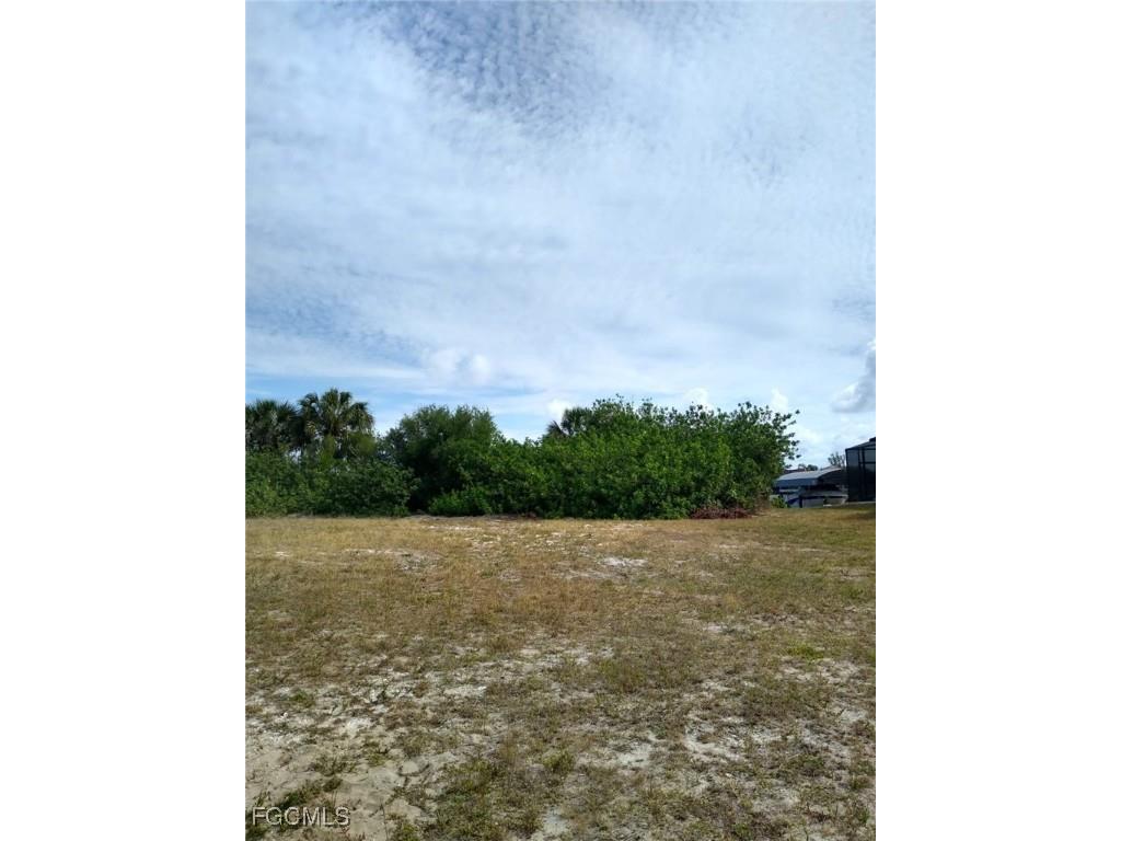 4221 NW 20th Terrace Cape Coral FL 33993 2025010772 image3