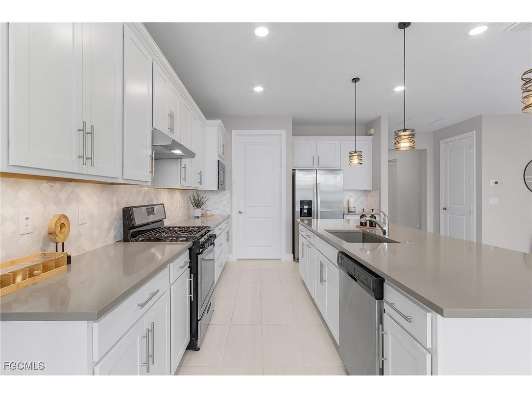 42211 Edgewater Drive Punta Gorda FL 33982 2025021260 image10