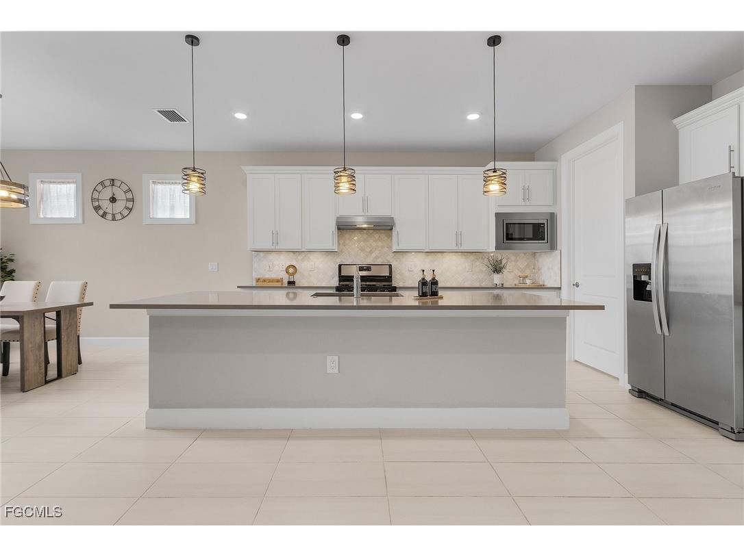 42211 Edgewater Drive Punta Gorda FL 33982 2025021260 image8