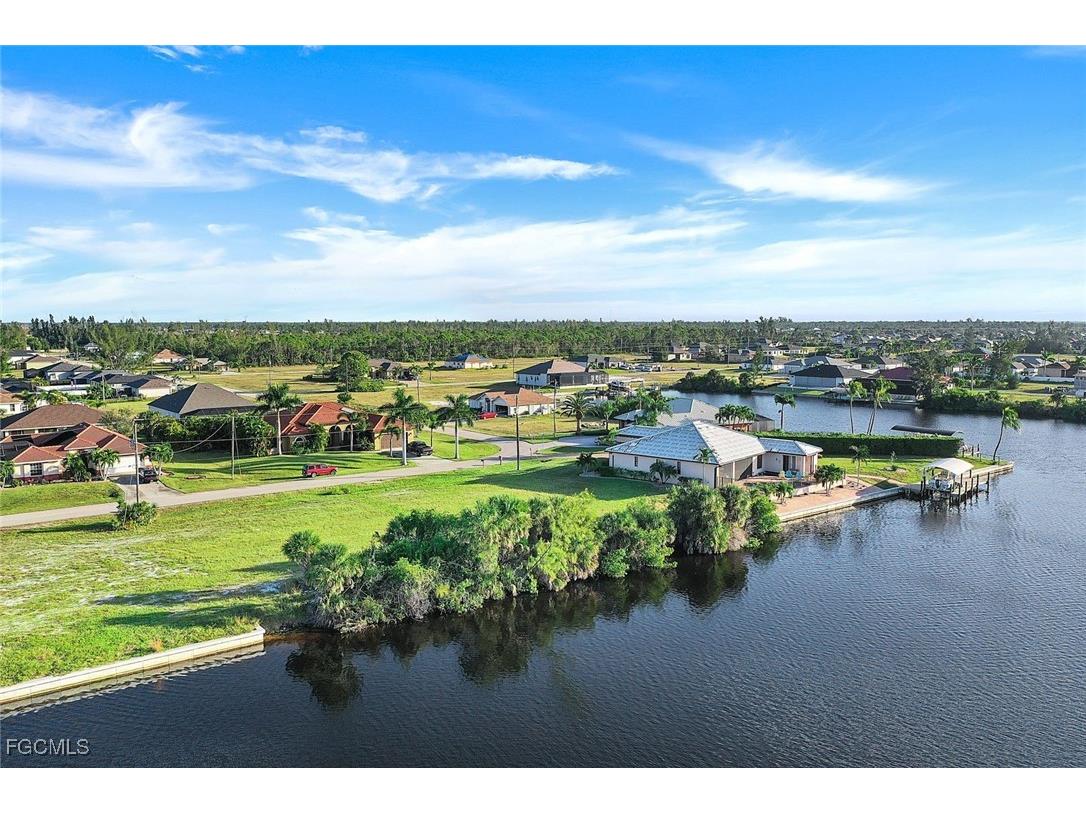 4222 NW 21st Street Cape Coral FL 33993 2025015151 image8
