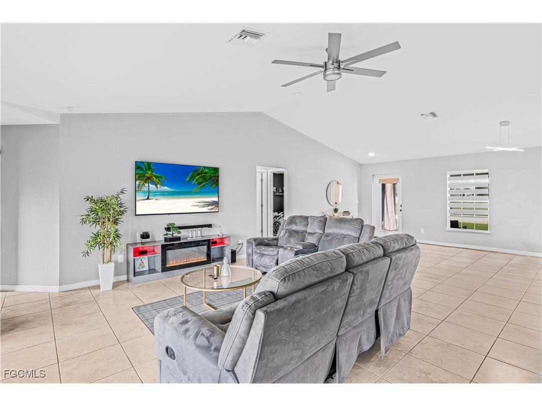 4222 NW 34th Terrace Cape Coral FL 33993 224103942 image14