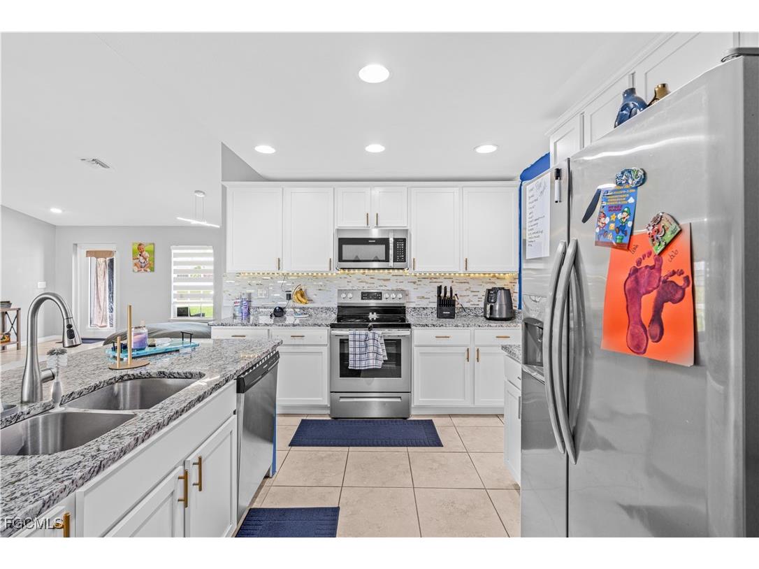 4222 NW 34th Terrace Cape Coral FL 33993 224103942 image18