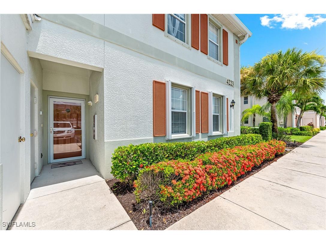 4223 Liron Avenue #104 Fort Myers FL 33916 224063182 image1