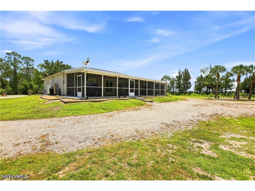 4225 16th Street NE Naples FL 34120 226027281 image41