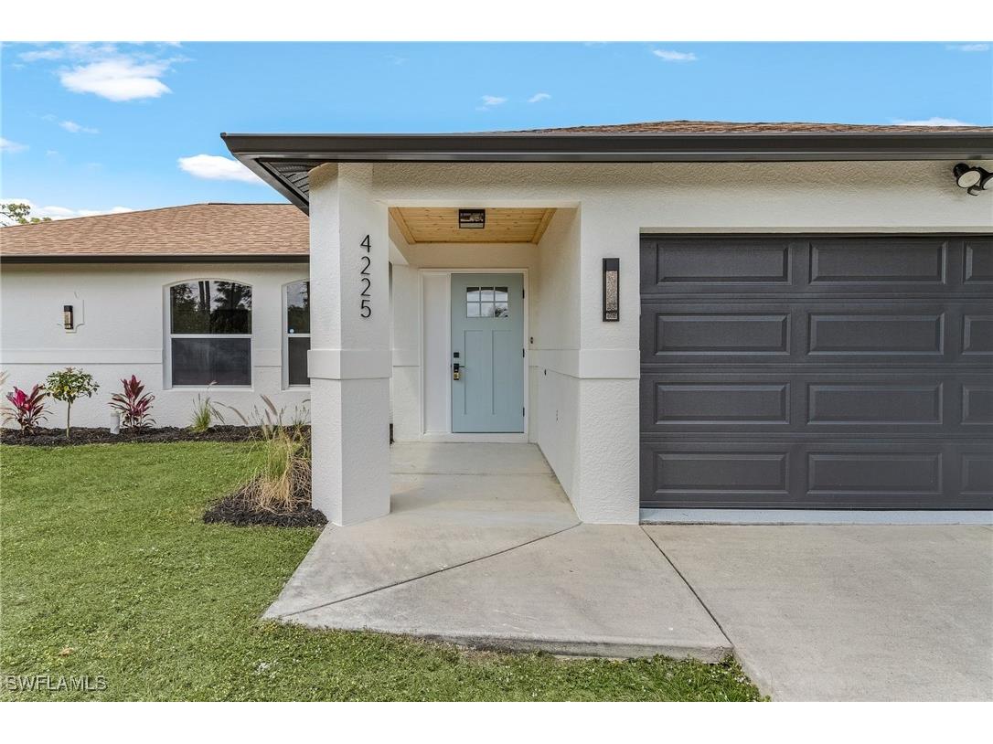 4225 29th Avenue NE Naples FL 34120 225033163 image1
