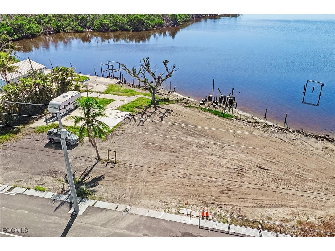4225-4227 Pine Island Road NW Matlacha FL 33993 2025013557 image11