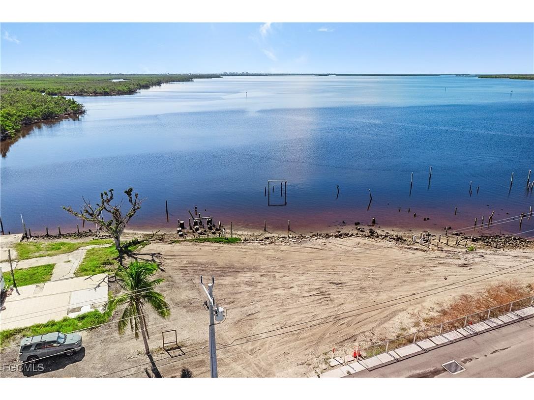 4225-4227 Pine Island Road NW Matlacha FL 33993 2025013557 image12