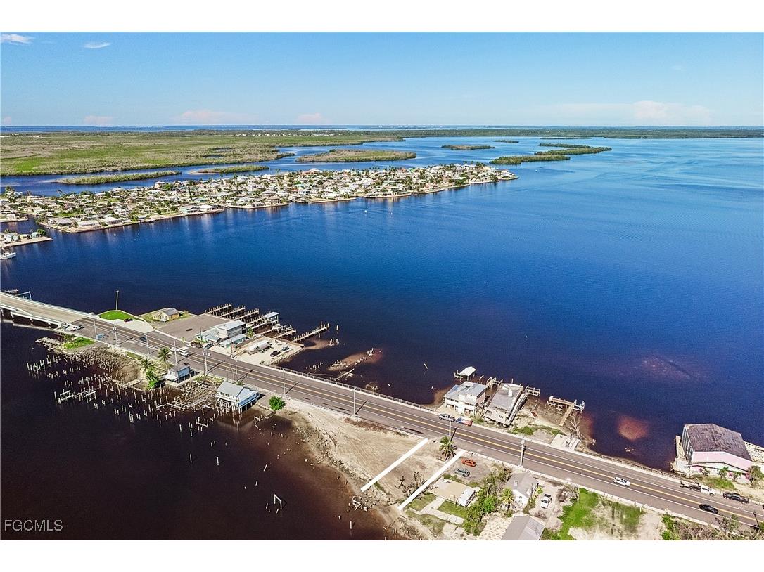 4225-4227 Pine Island Road NW Matlacha FL 33993 2025013557 image2