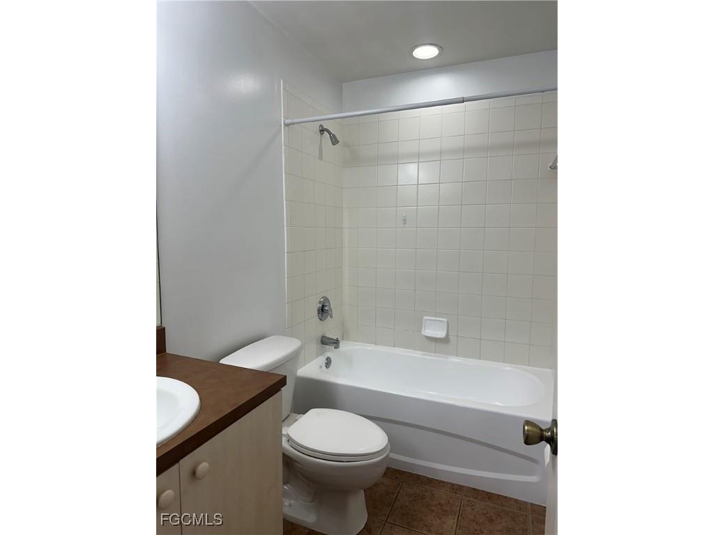 4225 Bellasol Circle #1612 Fort Myers FL 33916 2025016782 image8