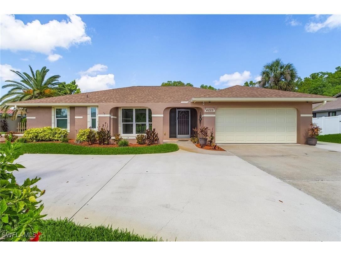 4225 Glasgow Court North Fort Myers FL 33903 225056970 image1