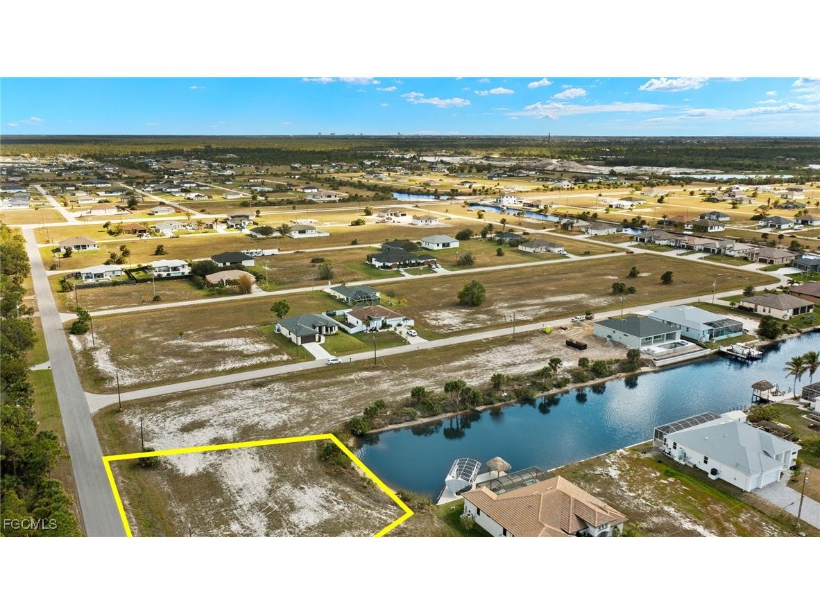 4226 NW 40th Lane Cape Coral FL 33993 2025013180 image13