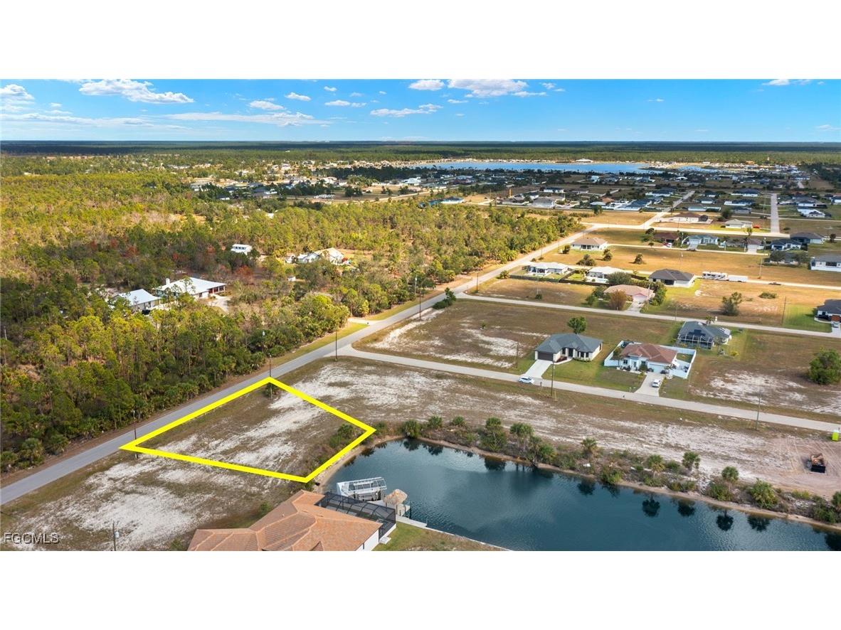 4226 NW 40th Lane Cape Coral FL 33993 2025013180 image14