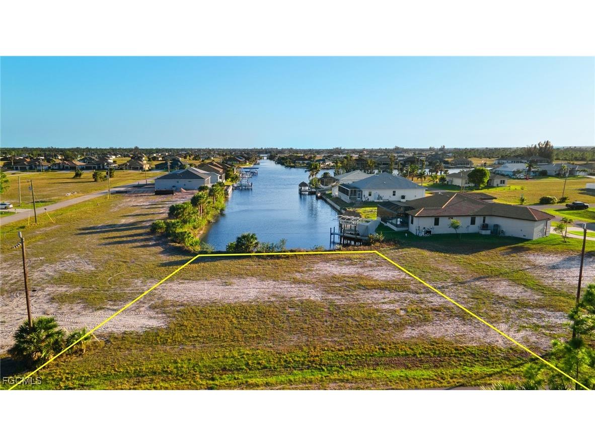 4226 NW 40th Lane Cape Coral FL 33993 2025013180 image2