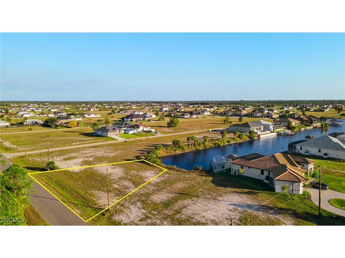 4226 NW 40th Lane Cape Coral FL 33993 2025013180 image4