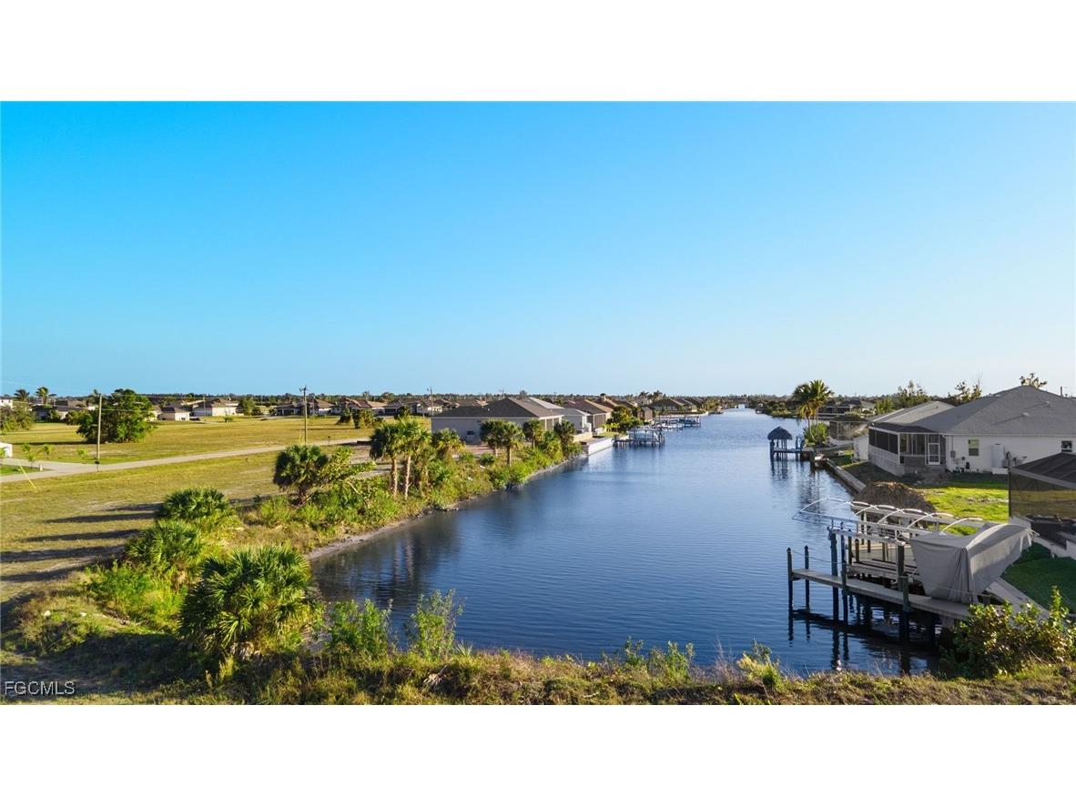 4226 NW 40th Lane Cape Coral FL 33993 2025013180 image8