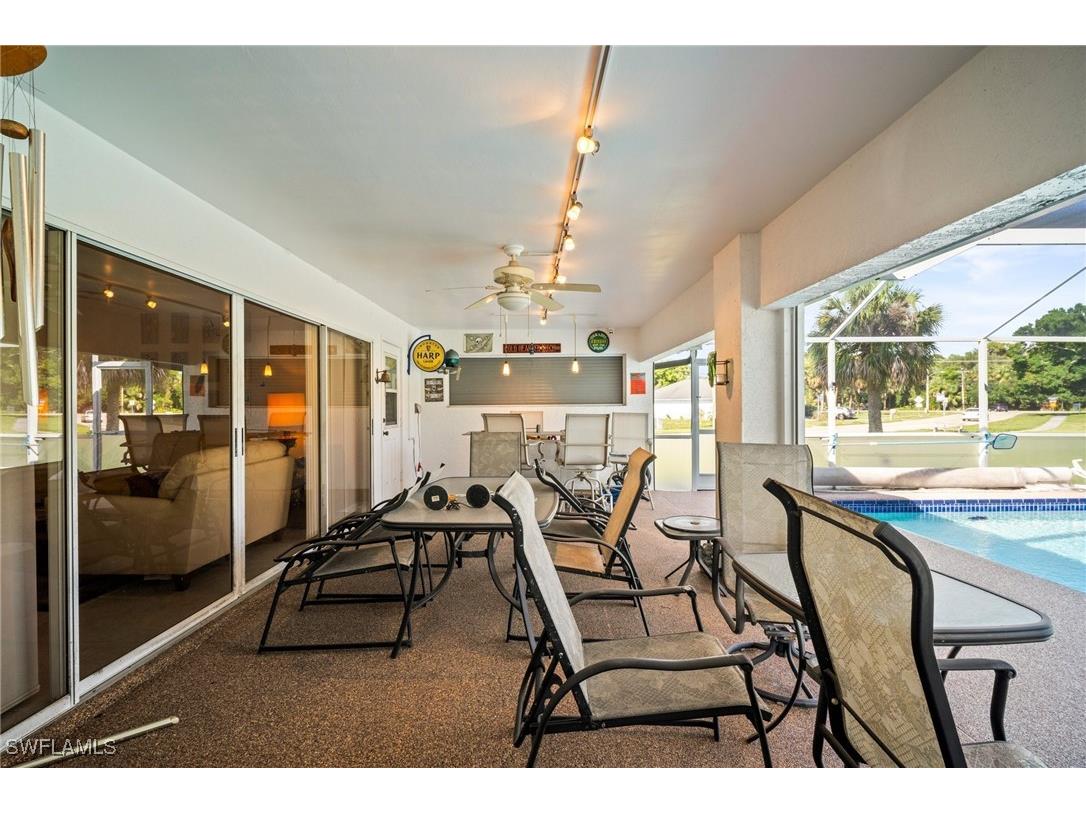 4226 Yarmouth Court North Fort Myers FL 33903 225071967 image18