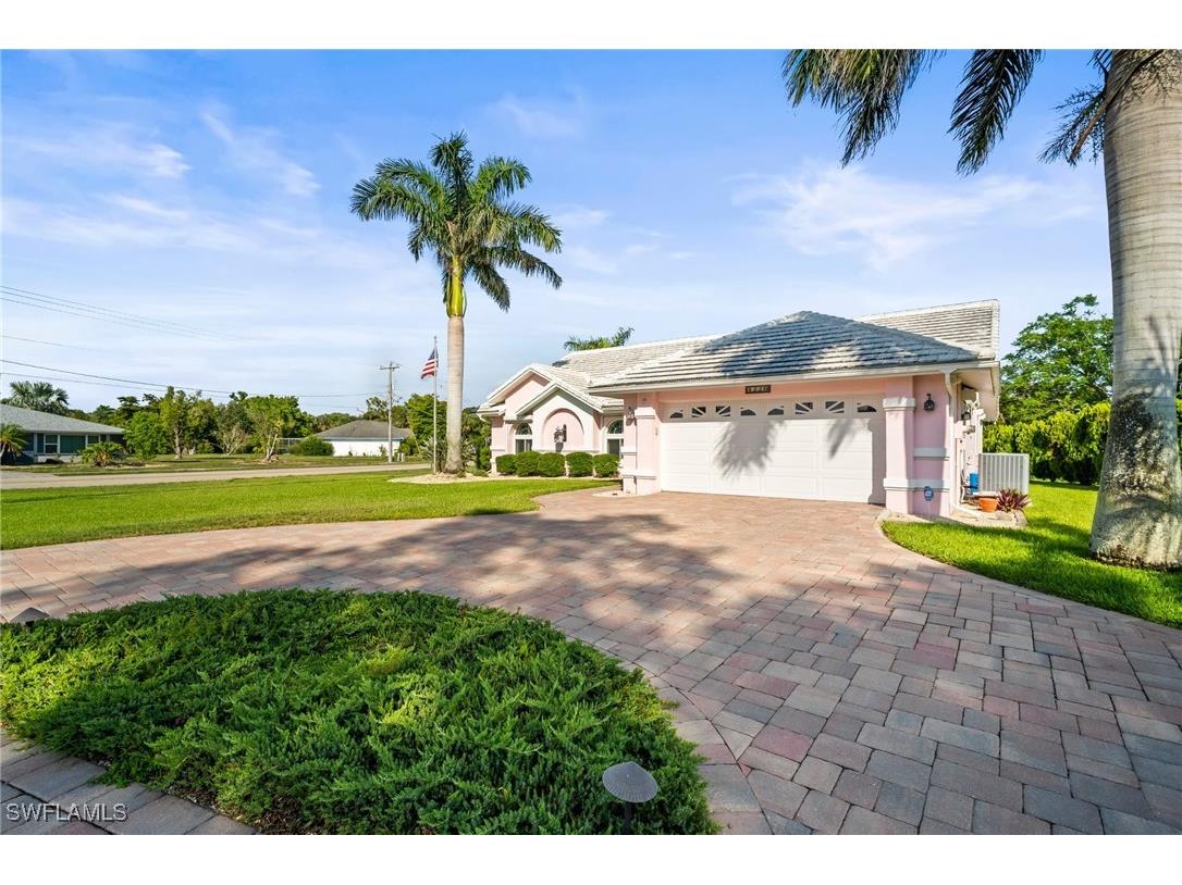 4226 Yarmouth Court North Fort Myers FL 33903 225071967 image4