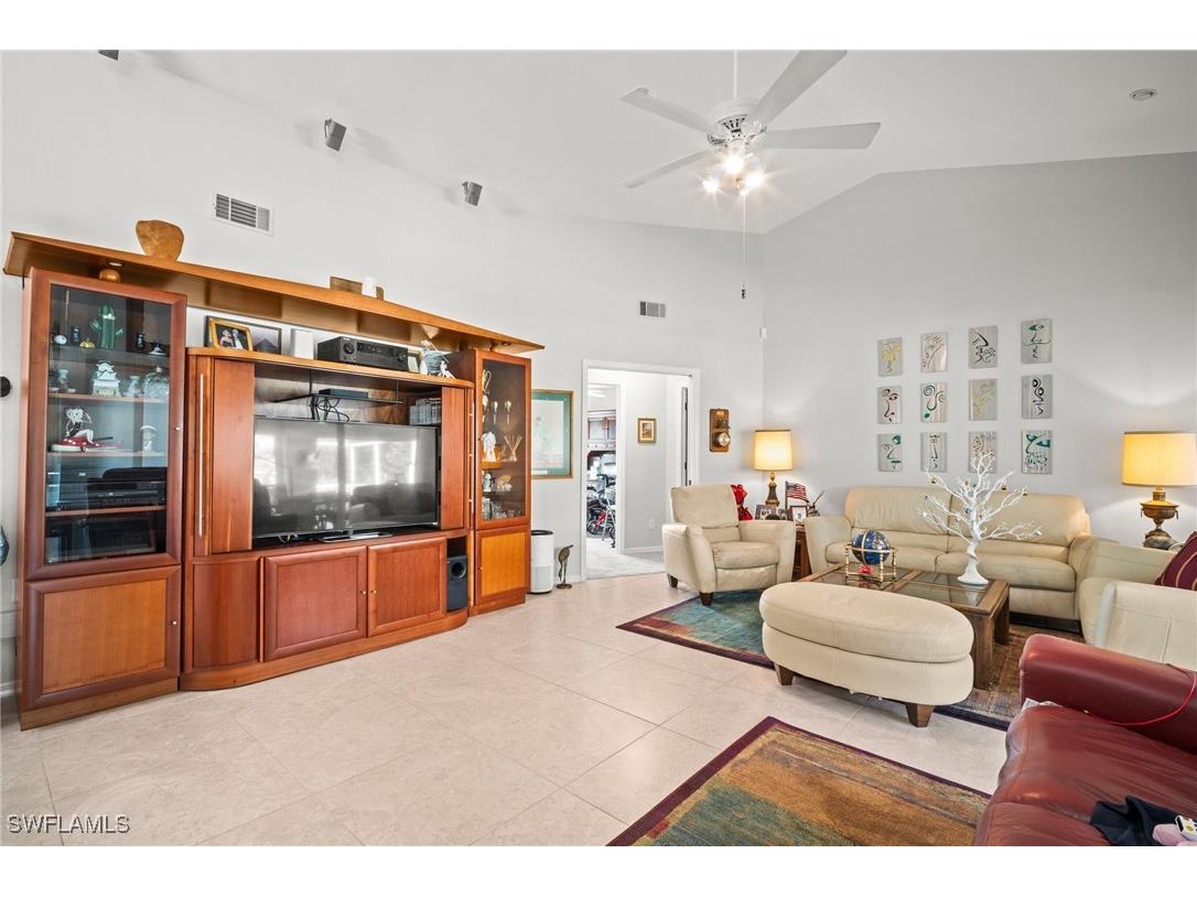 4226 Yarmouth Court North Fort Myers FL 33903 226004647 image10