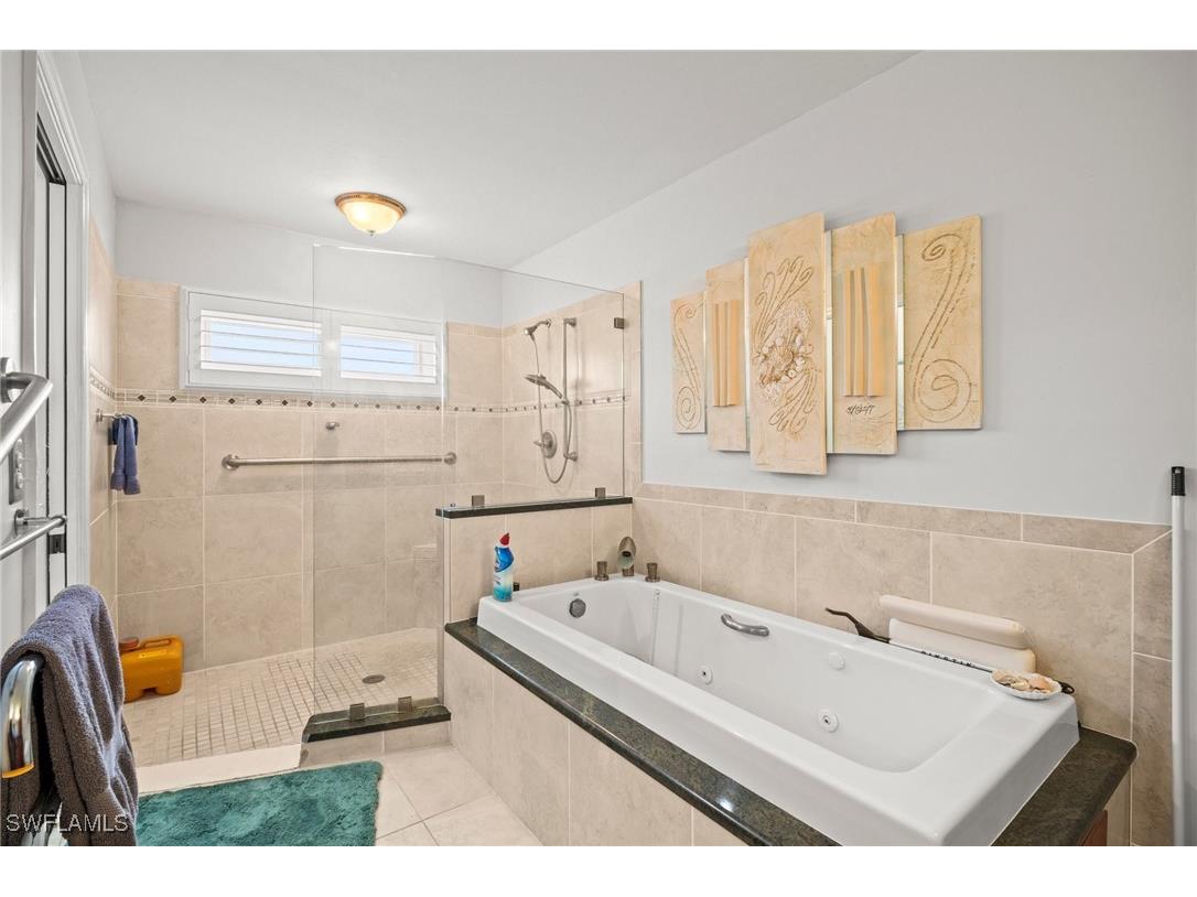 4226 Yarmouth Court North Fort Myers FL 33903 226004647 image25