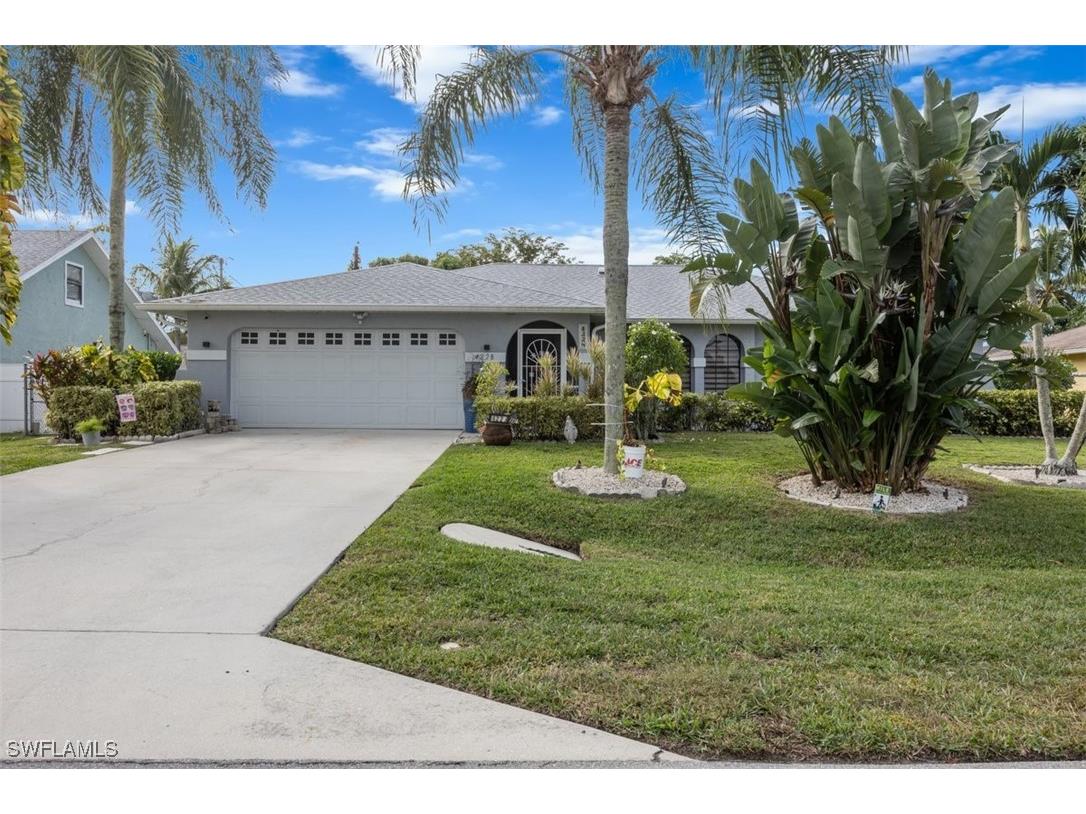 4228 31st Place SW Naples FL 34116 225081968 image1