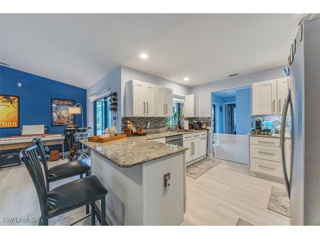 4228 31st Place SW Naples FL 34116 225081968 image8