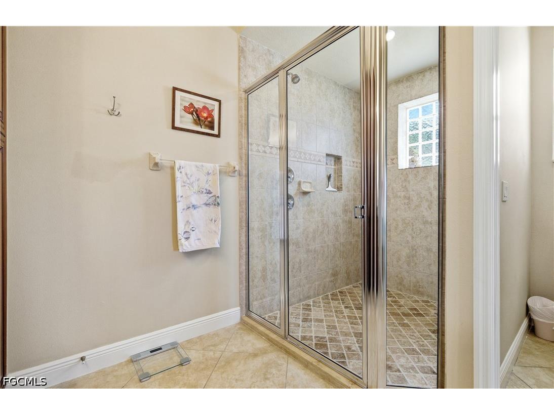 4228 SW 23rd Place Cape Coral FL 33914 2026018564 image15