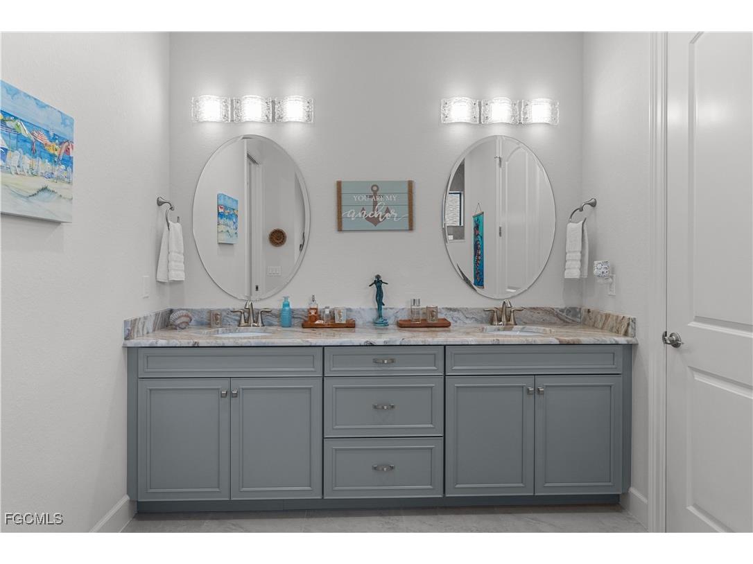 4229 NW 20th Terrace Cape Coral FL 33993 2026004278 image10