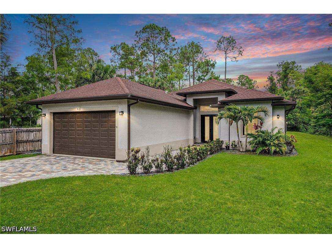 423 14th Avenue NE Naples FL 34120 226021481 image1