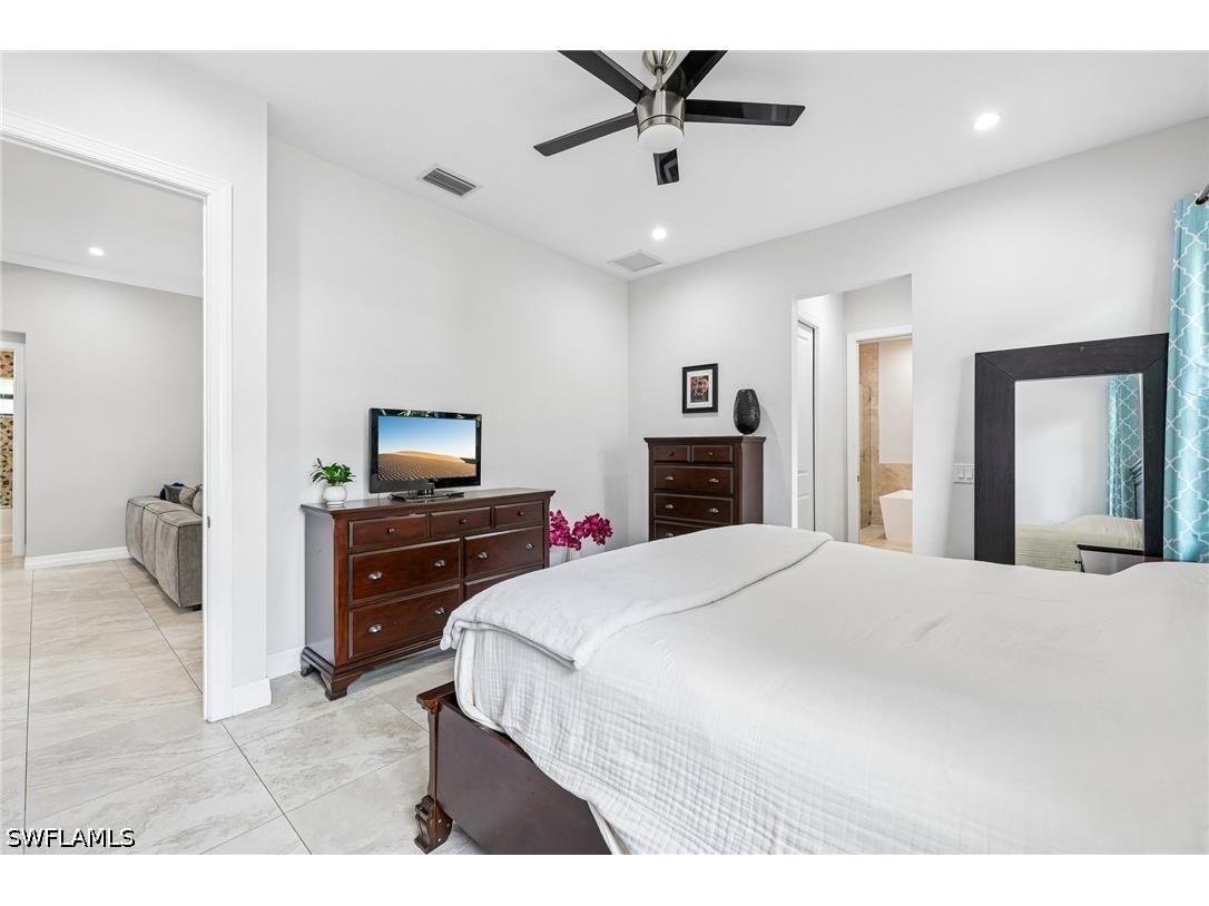 423 14th Avenue NE Naples FL 34120 226021481 image20