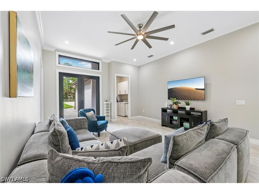 423 14th Avenue NE Naples FL 34120 226021481 image8