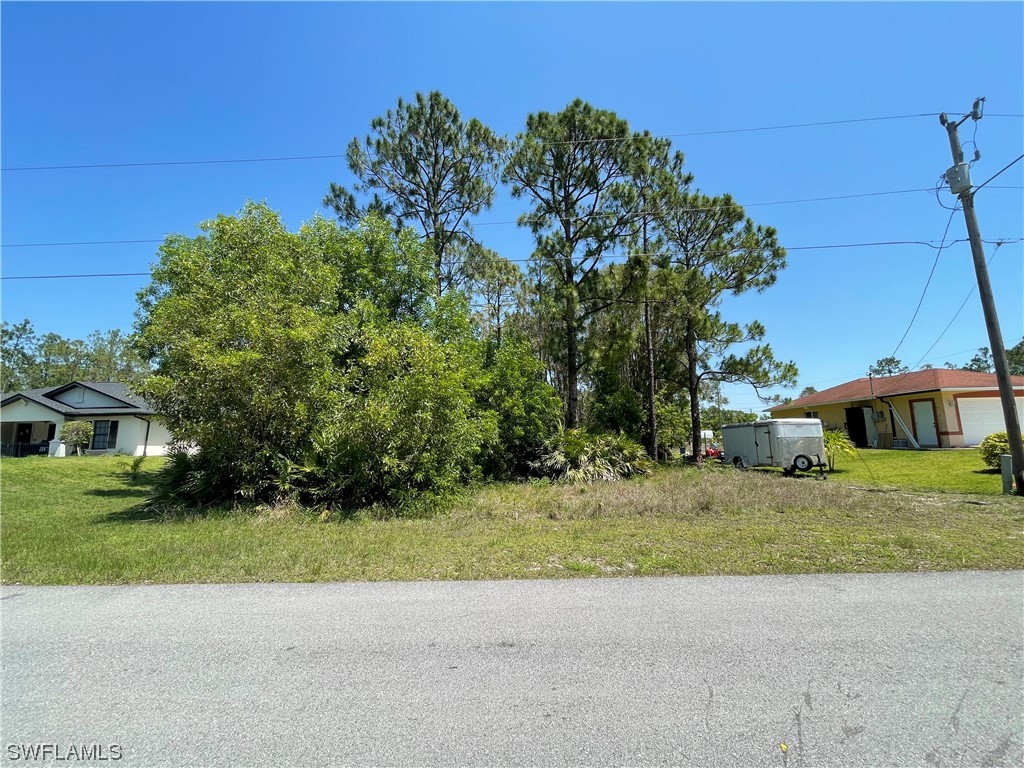 423 Broadmoor Street Lehigh Acres FL 33974 223037086 image1