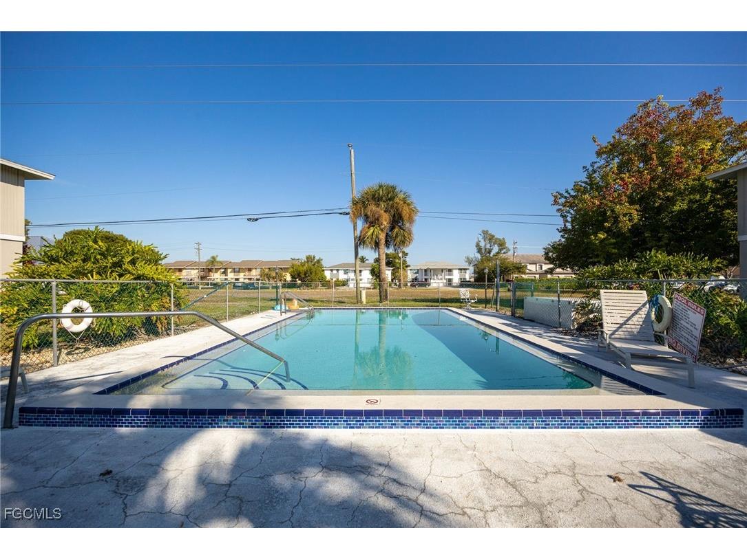 423 Cape Coral Parkway W #102 Cape Coral FL 33914 2025021759 image17