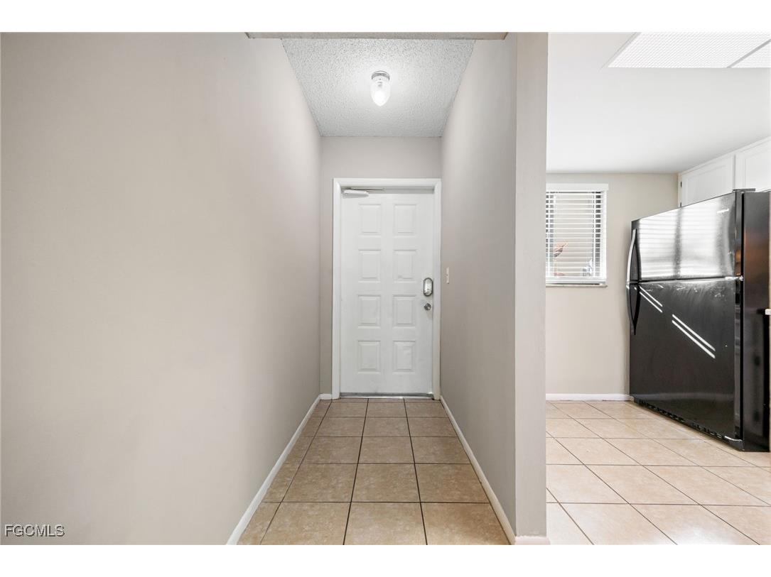 423 Cape Coral Parkway W #102 Cape Coral FL 33914 2025021759 image3