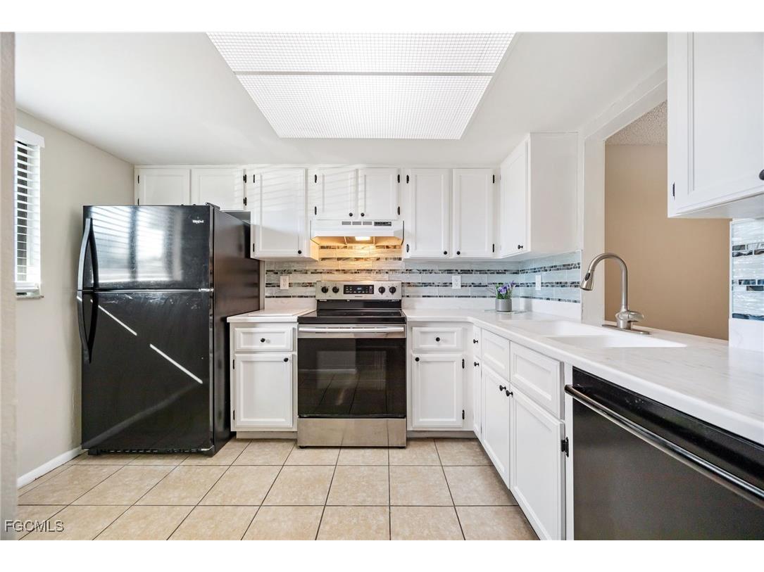 423 Cape Coral Parkway W #102 Cape Coral FL 33914 2025021759 image4