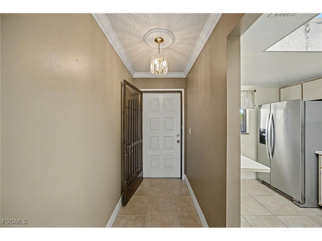 423 Cape Coral Parkway W #202 Cape Coral FL 33914 2025018496 image9