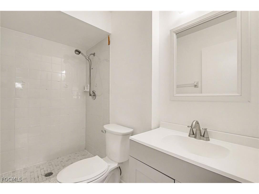 423 Cape Coral Parkway W #203 (207) Cape Coral FL 33914 2026011699 image21
