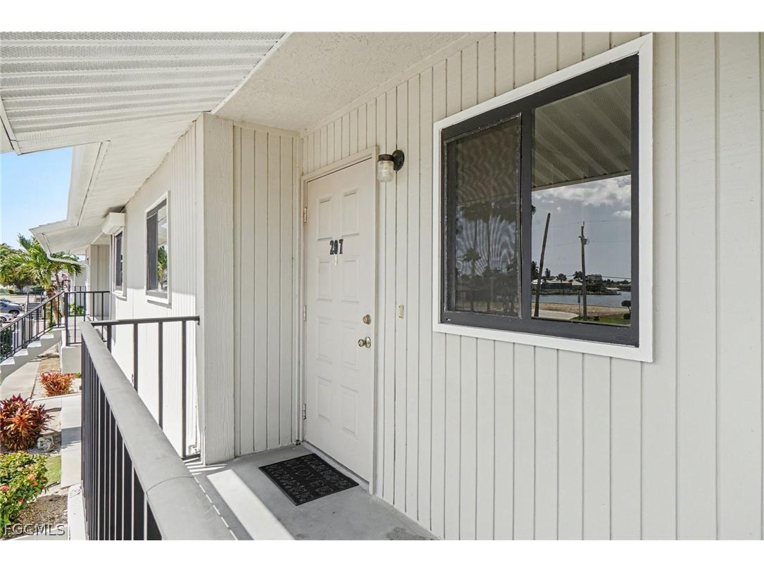 423 Cape Coral Parkway W #203 (207) Cape Coral FL 33914 2026011699 image23