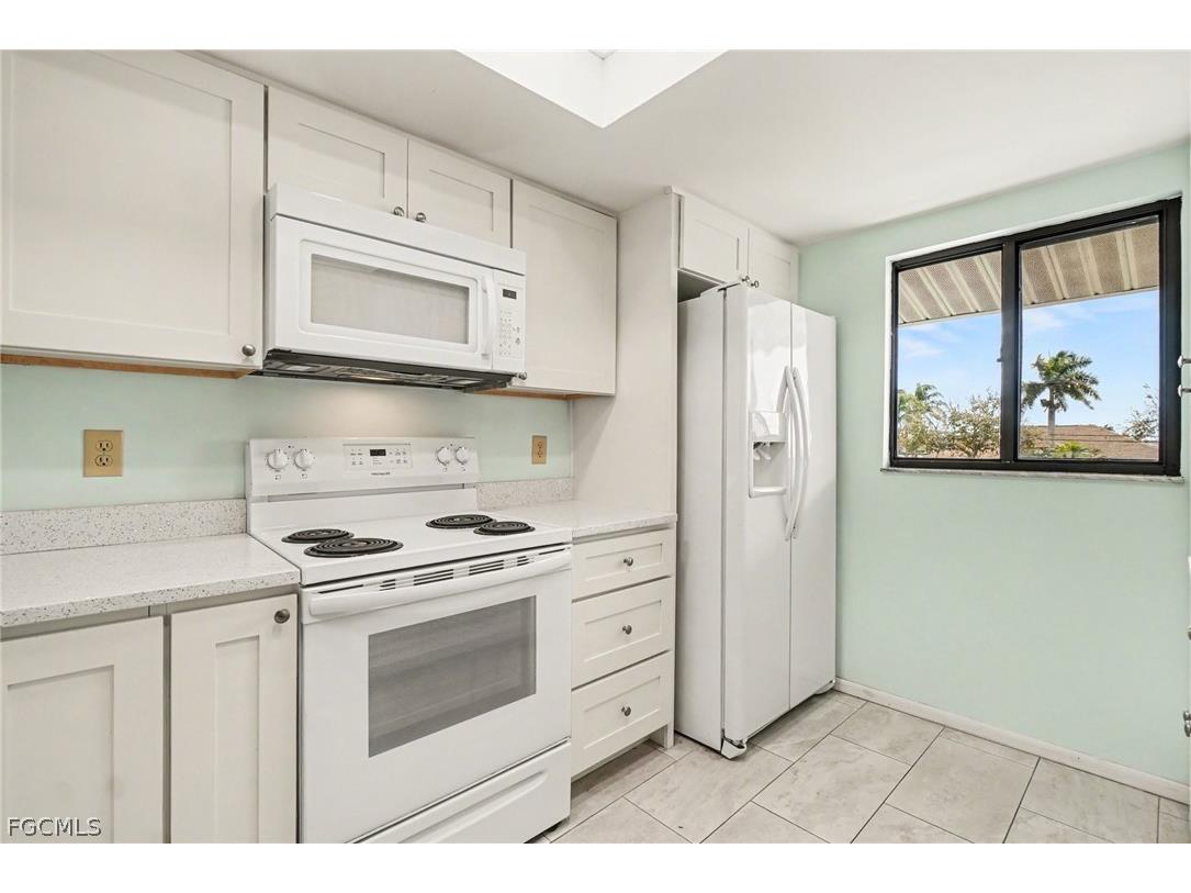 423 Cape Coral Parkway W #203 (207) Cape Coral FL 33914 2026011699 image3