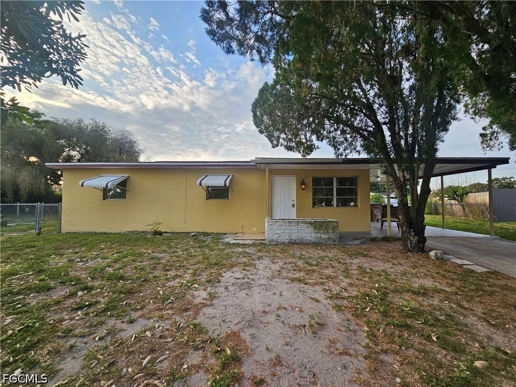 423 Morgan Circle S Lehigh Acres FL 33936 2026021957 image2