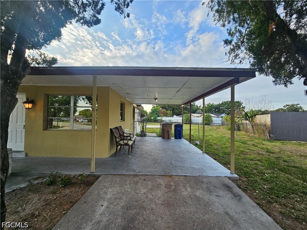 423 Morgan Circle S Lehigh Acres FL 33936 2026021957 image3