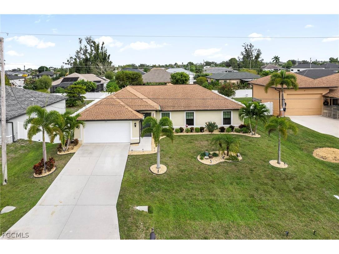 423 NW 7th Place Cape Coral FL 33993 2026007530 image1