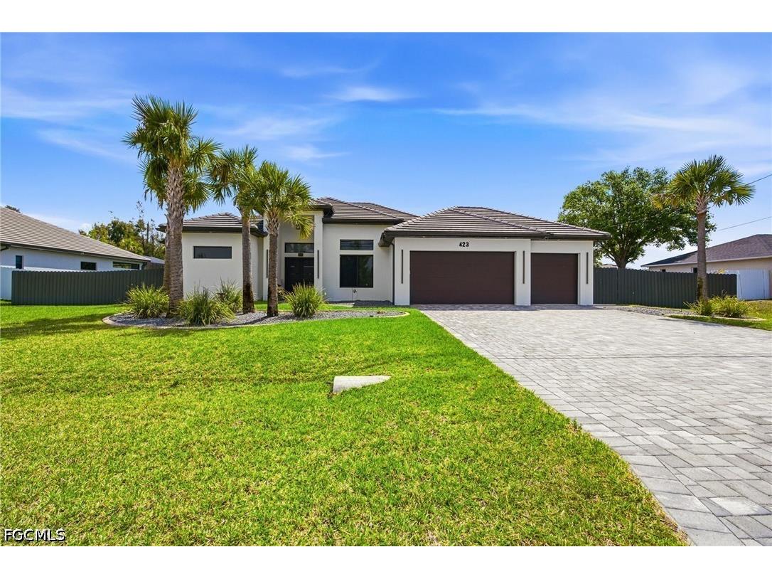 423 SW 19th Avenue Cape Coral FL 33991 2026015692 image1