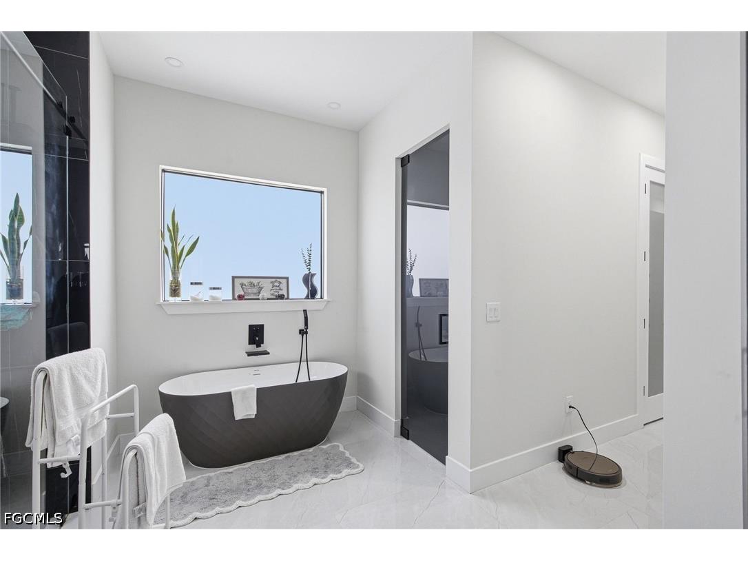 423 SW 19th Avenue Cape Coral FL 33991 2026015692 image24